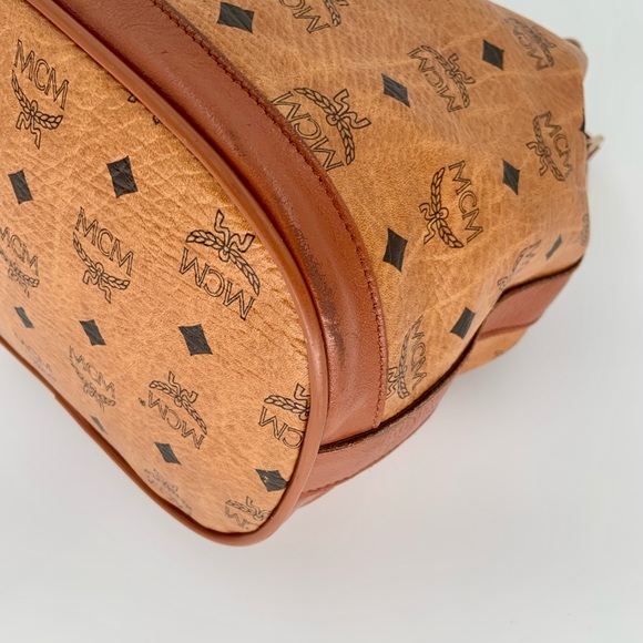 VGUC Authentic MCM Visetos Drawstring Bucket Shoulder Bag - Picture 8 of 15